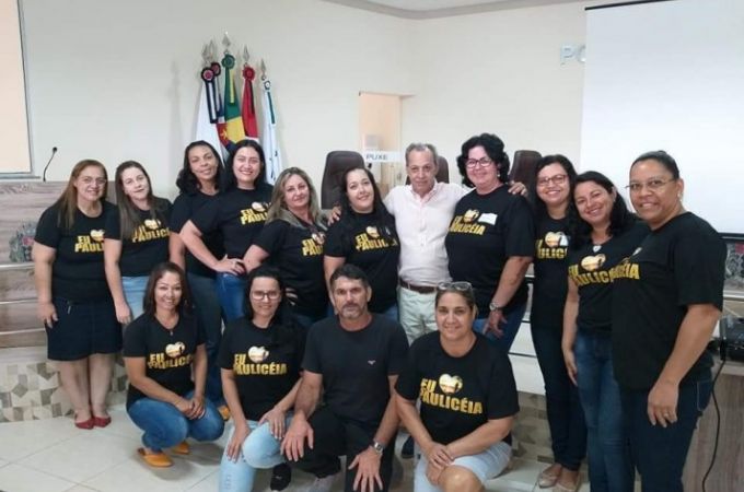 Gestores da Rede Municipal de Ensino participam de formação com Paulo Magri.